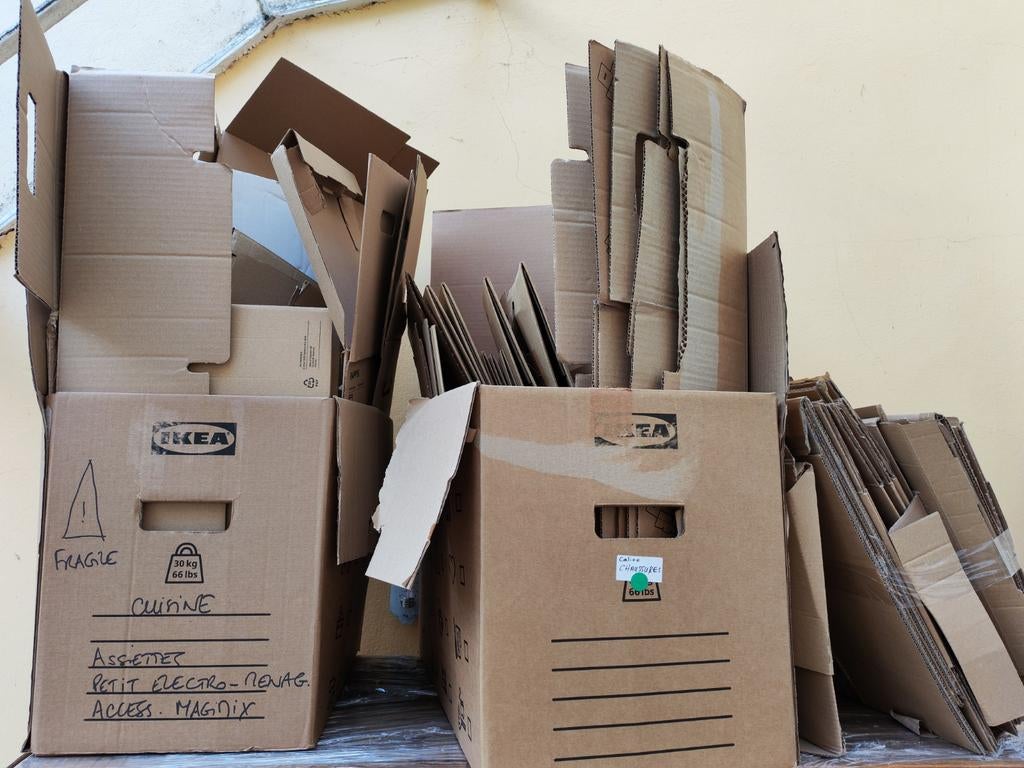 Verhuisdozen om te doneren