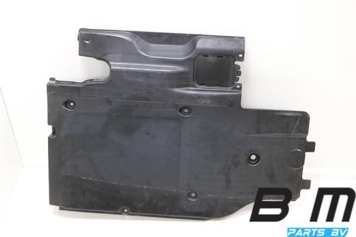 Bodembeschermplaat RA VW Passat B8 Var. FL GTE 3Q0825102F, Auto-onderdelen, Carrosserie, Gebruikt