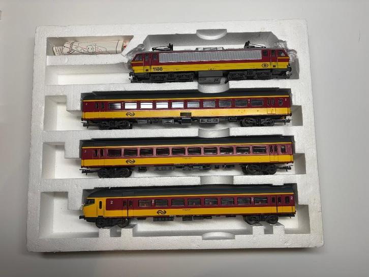 SNCB: Lima 149817P – Coffret Benelux pour Märklin AC Digital, Hobby & Loisirs créatifs, Trains miniatures | HO, Set de Trains