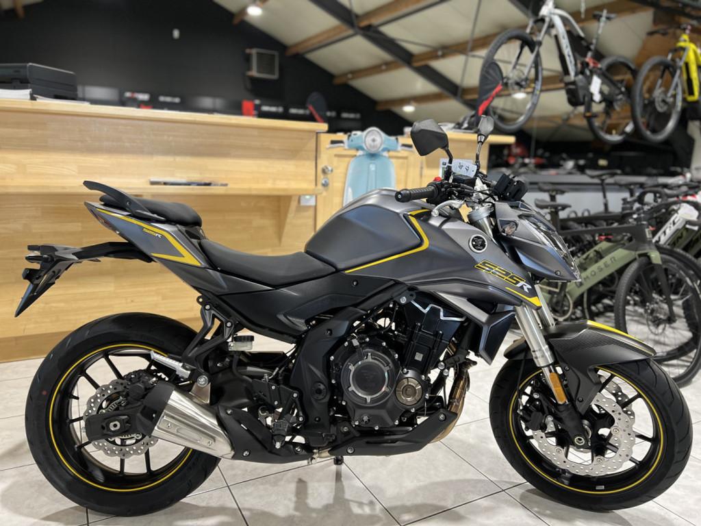 VOGE 525 R GRIS, Motos, Motos | Marques Autre, Entreprise, Naked bike, 12 à 35 kW, Enlèvement