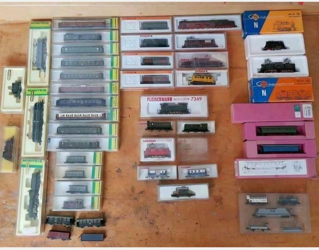 Lot Treinen Fleishmann Arnold Rocco Trix Minitrix ect, Ophalen, Zo goed als nieuw, Trein