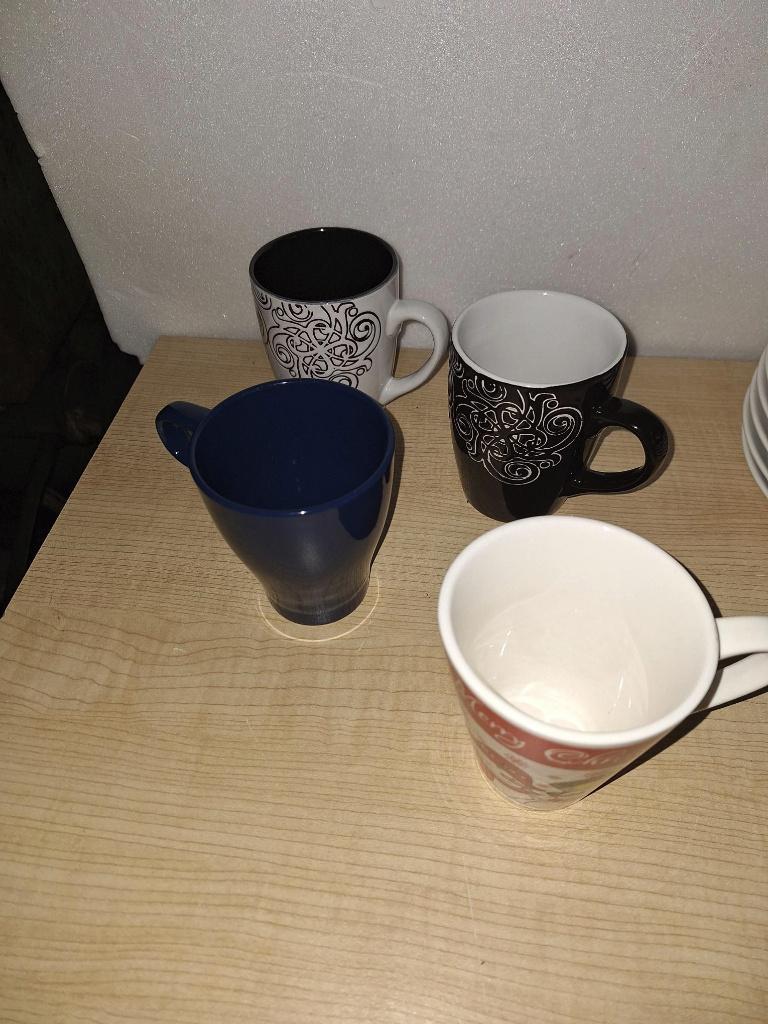 bekers en mokken en kopjes en schoteltjes, Ophalen of Verzenden, Zo goed als nieuw, Kop(pen) en/of Schotel(s)