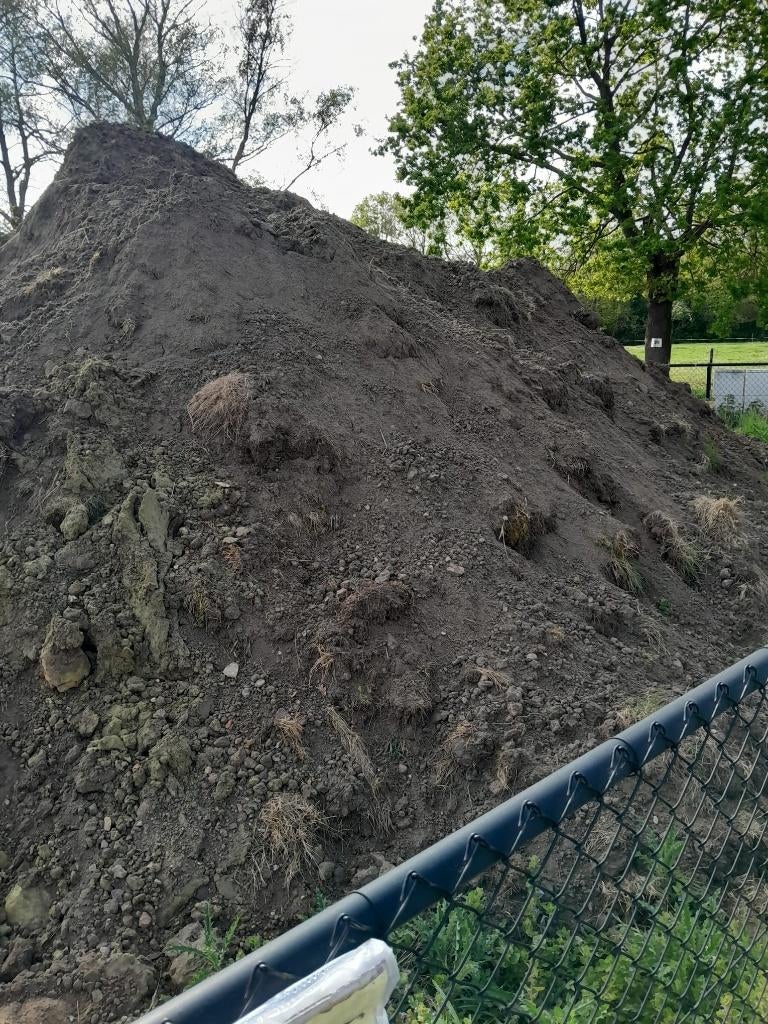 Zwarte grond gratis af te halen te diest, Ophalen, Tuinaarde