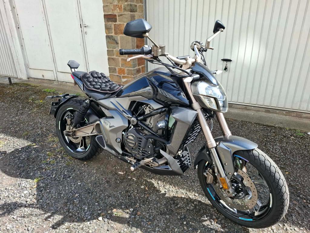 vend ou échange zontes v310 power cruiser, 312 cm³, Occasion, 12 à 35 kW, Éclairage LED