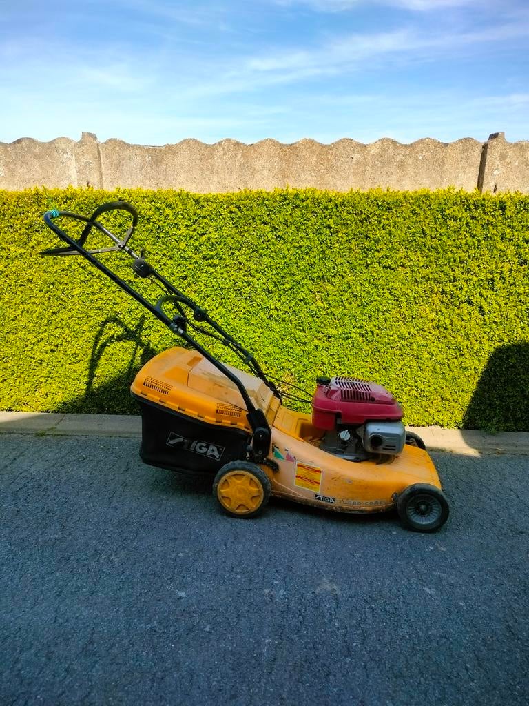 Stiga zelftrekker met Honda motor, Tuin en Terras, Grasmaaiers, Ophalen
