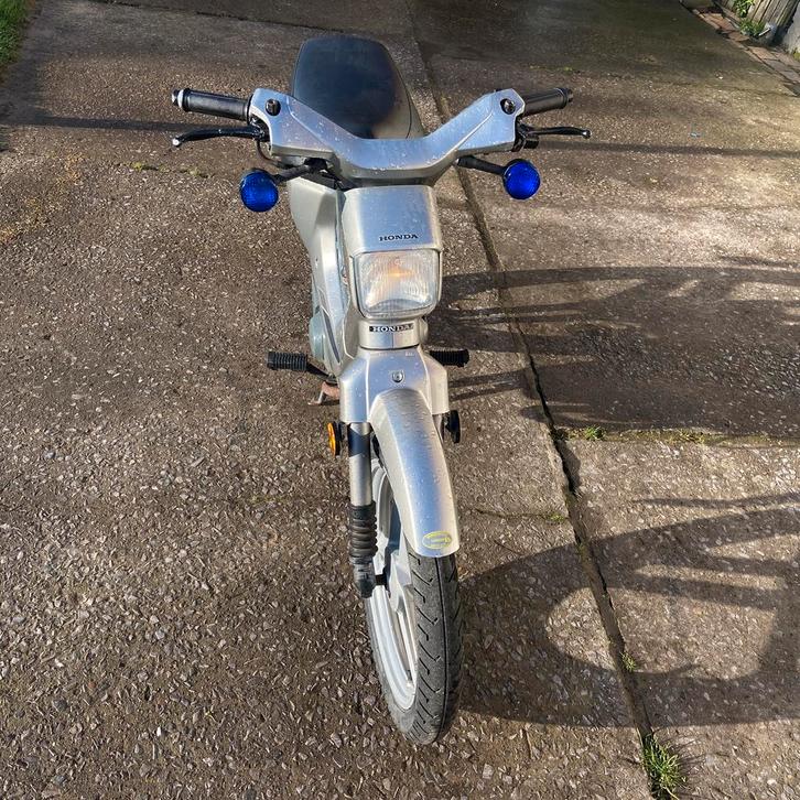 Originele honda wallaroo de luxe a klasse met alle papieren, Fietsen en Brommers, Brommers | Honda, Ophalen