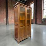 Vitrine/armoire vintage en bois avec verre ambré, Enlèvement, Utilisé, Armoire