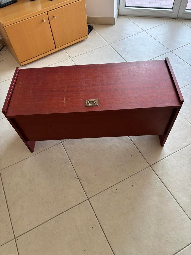 Coffre a jouet finition acajou, Maison & Meubles, Accessoires pour la Maison | Coffres, Moins de 50 cm, 50 à 100 cm, Enlèvement