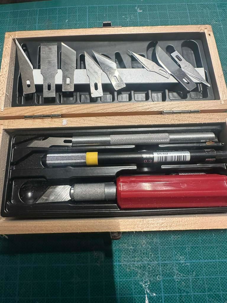 benodigdheden voor ev student architectuur/maquettes, Ophalen, Gebruikt, Kunst en Creatief