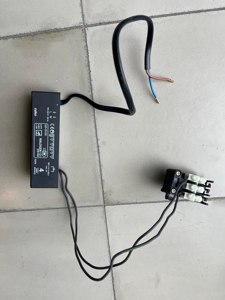 12v transformatoren 35-70W voor halogeenspots 7 stuks, Ophalen of Verzenden, Gebruikt, Overige typen