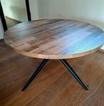 Table à manger décente d'un diamètre de 140 cm, Maison & Meubles, Enlèvement, Rond