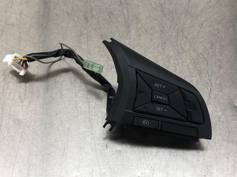 DIVERS Schakelaar stuurbediening Nissan Micra (K14), Utilisé, Nissan