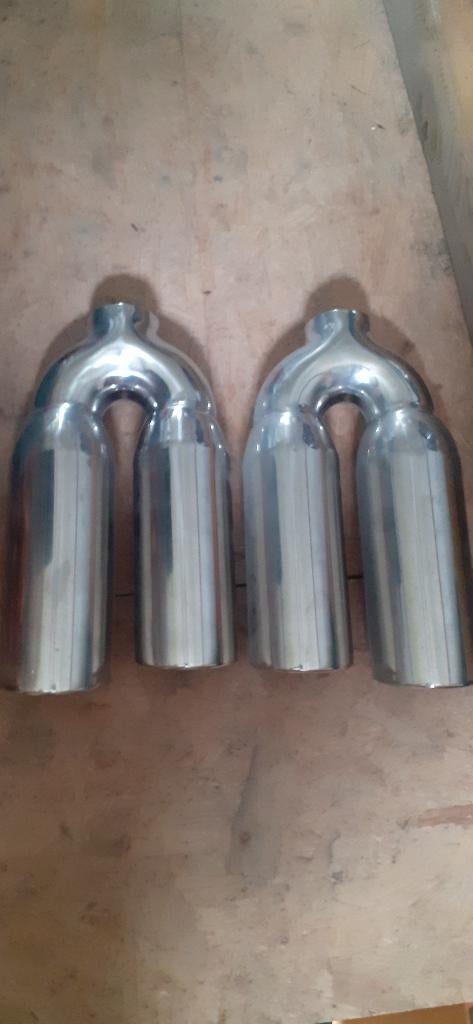 Dubbel sierstuk uitlaat, Ophalen