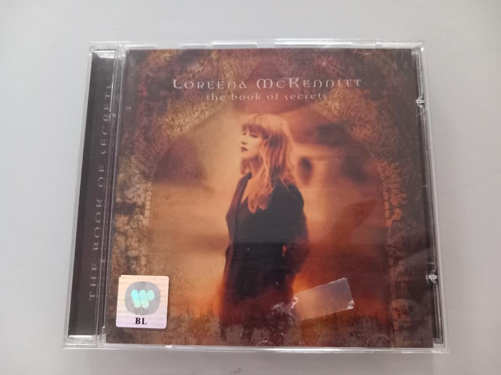 CD Loreena McKennitt Book of Secrets Folk Celtic Ethereal, Ophalen of Verzenden, Zo goed als nieuw