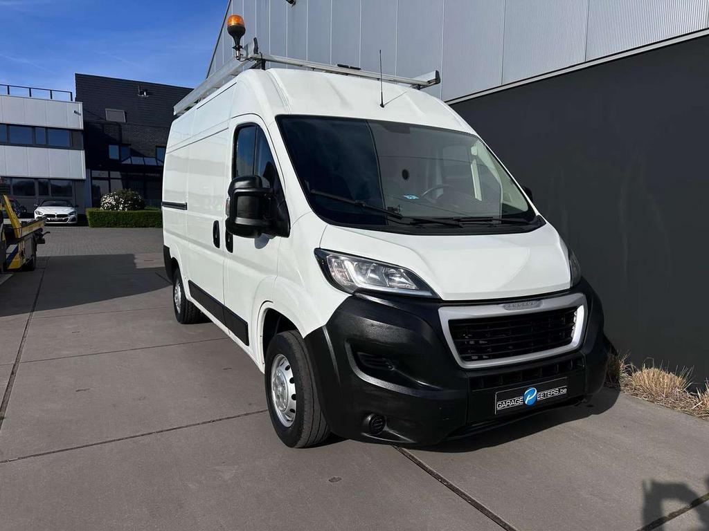 Peugeot Boxer L2H2 / Dakren / Zwaailicht / Trekhaak / EURO, Auto's, Bestelwagens en Lichte vracht, ABS, Airbags, Airconditioning