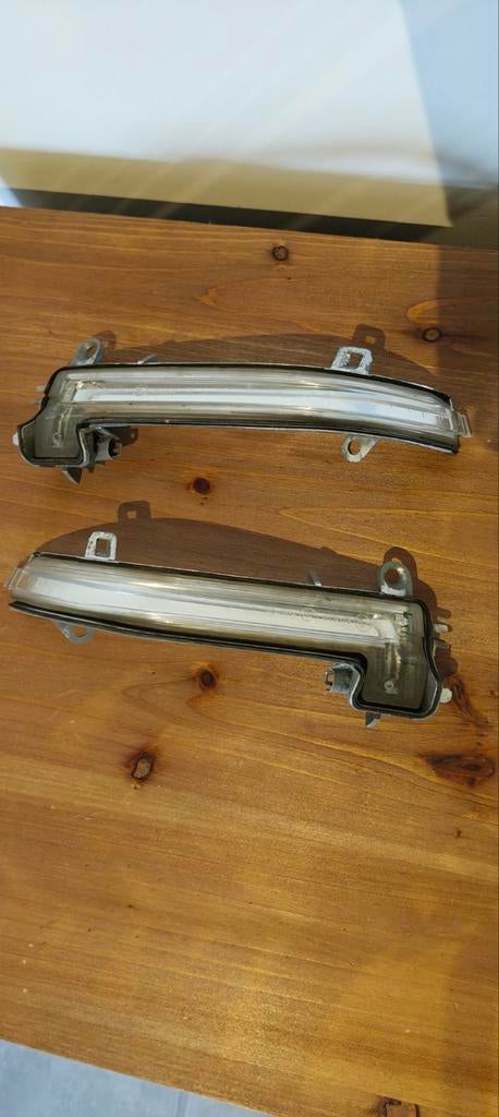 Pinkers spiegels BMW f30, Enlèvement