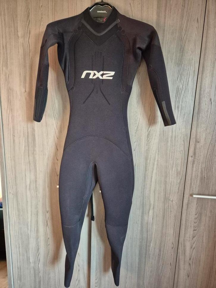 2XU Active A:1 Dames Wetsuit – Maat M, 1X gedragen, Sports nautiques & Bateaux, Vêtements nautiques, Comme neuf, Combinaison étanche