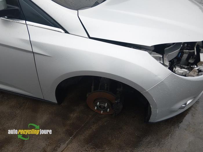 Aile avant droite d'un Ford Focus (OB), Autos : Pièces & Accessoires, Carrosserie & Tôlerie, Ford, Utilisé, 3 mois de garantie