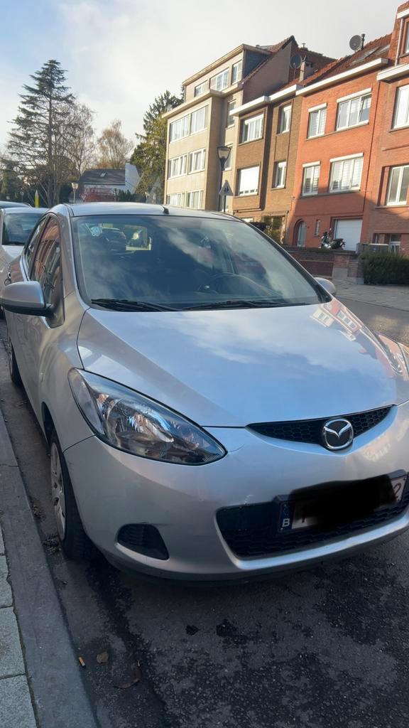 mazda 2, Auto's, Mazda, Particulier, Benzine, Euro 4, Berline, 5 deurs, Handgeschakeld, Zilver of Grijs, Zwart, Stof, Ophalen