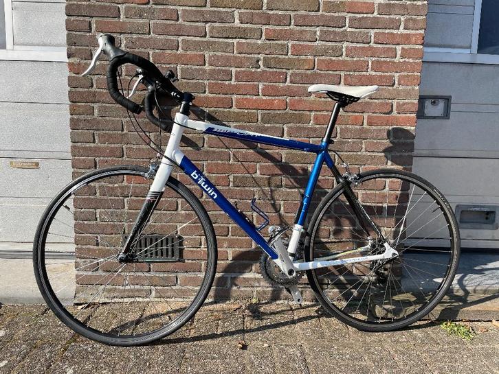 Koersfiets B'Twin Sport 2    te koop, Fietsen en Brommers, Fietsen | Racefietsen, Gebruikt, Heren, Overige merken, Meer dan 20 versnellingen
