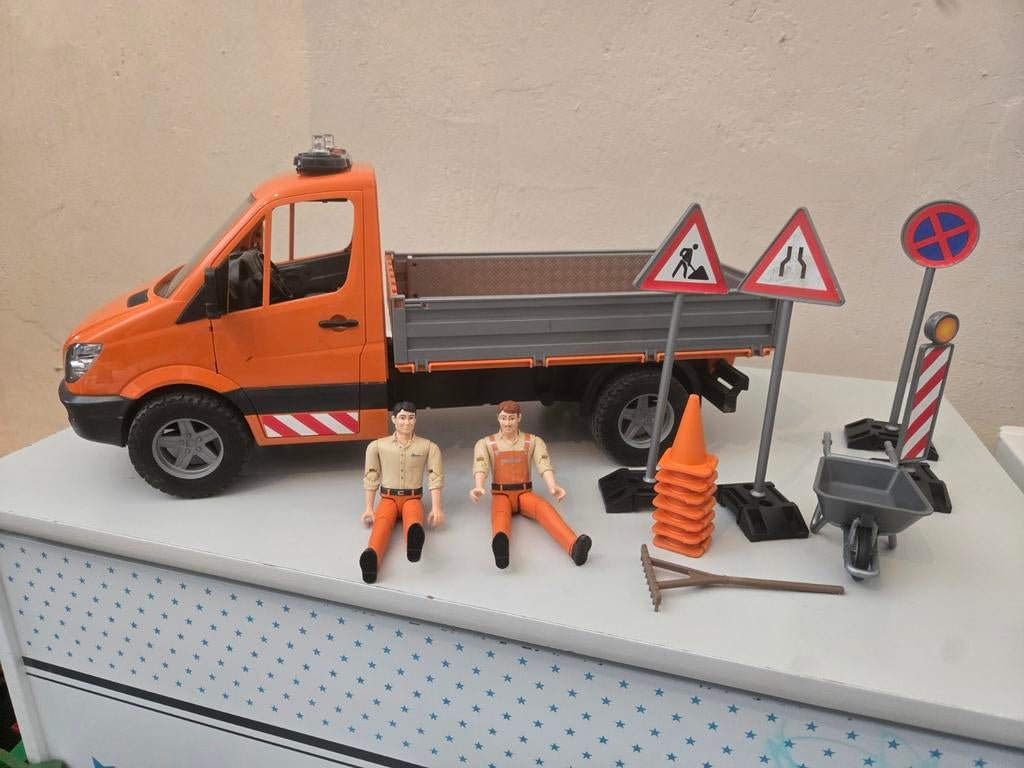 Bruder camion 02677, Ophalen