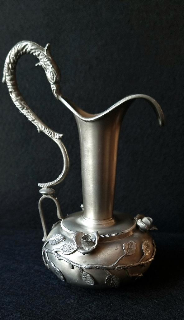 Amfora vase décoratif en métal / Art Nouveau Italy, Antiek en Kunst, Antiek | Vazen, Verzenden