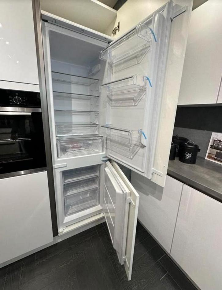 jij NOBILIA greeploze keuken met 5 jaar garantie, Huis en Inrichting, Keuken | Complete keukens, Ophalen of Verzenden