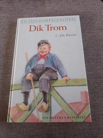 Dik trom en zijn dorpsgenoten  beschikbaar voor biedingen
