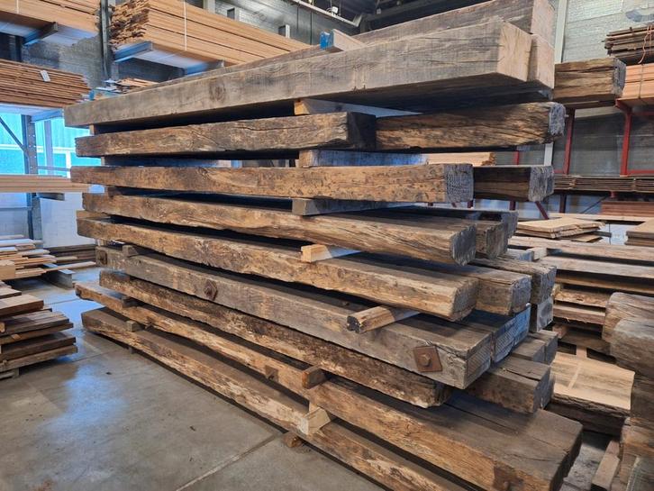 Oude eiken  BLANKE  bielzen  Spoorbielzen  Geborsteld, Bricolage & Construction, Bois & Planches, Chêne, Enlèvement