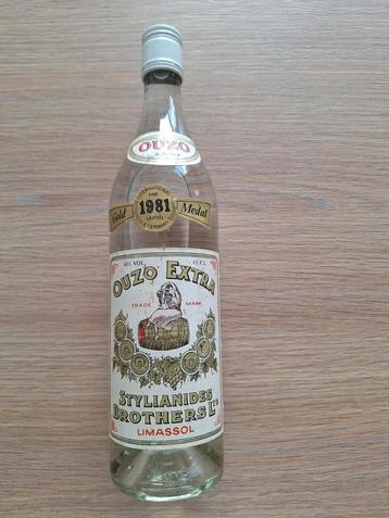Oude fles ouzo Stylianides Brothers, Verzamelen, Wijnen, Ophalen of Verzenden, Nieuw