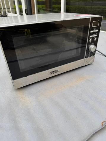 Microgolfoven, Elektronische apparatuur, Microgolfovens, Ophalen, Microgolfoven, Zo goed als nieuw, Draaiplateau