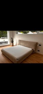 Calligaris lit 180/200, Beige, Comme neuf, Enlèvement, 180 cm