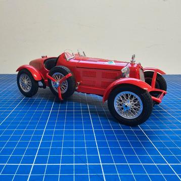 Alfa Romeo 2300 Monza - Burago 1/18 beschikbaar voor biedingen