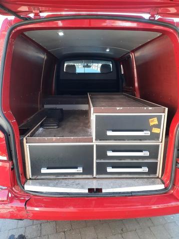 Indeling van de bestelwagen van Eagerness VW Transporter  beschikbaar voor biedingen