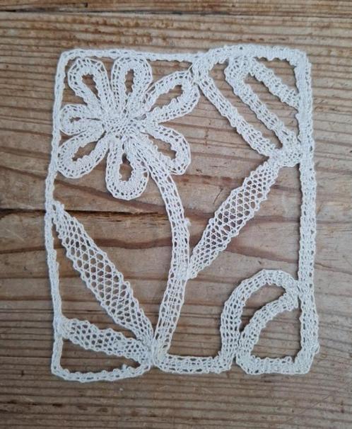 Gekantkloste bloem, Antiek en Kunst, Curiosa en Brocante, Ophalen of Verzenden