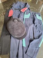 Equitation bombe 54cm et vêtements fille 140cm, Animaux & Accessoires, Récréation, Comme neuf, Enlèvement, Autres types