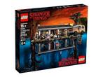 The Upside Down Stranger Things Lego 75810, Ophalen, Zo goed als nieuw, Lego