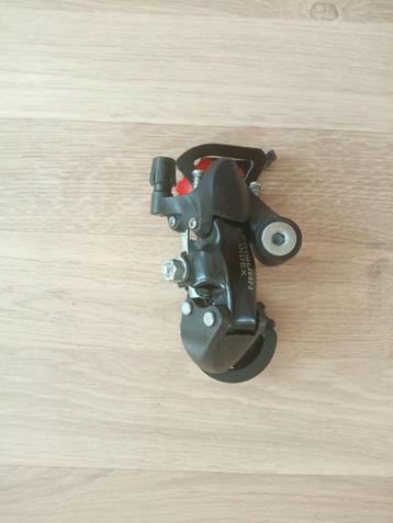 Dérailleur arrière 6/7 vitesses neuf beschikbaar voor biedingen
