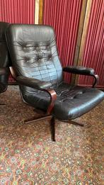 twee vintage zwart lederen design draaistoelen Zweden 1970, Ophalen