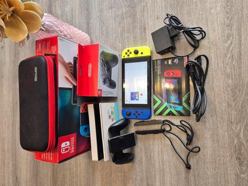 Switch, Games en Spelcomputers, Spelcomputers | Nintendo DS, Zo goed als nieuw, Ophalen