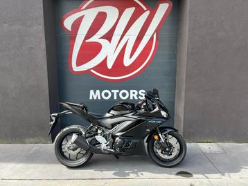 Yamaha R3  - @ BW Motors Mechelen beschikbaar voor biedingen