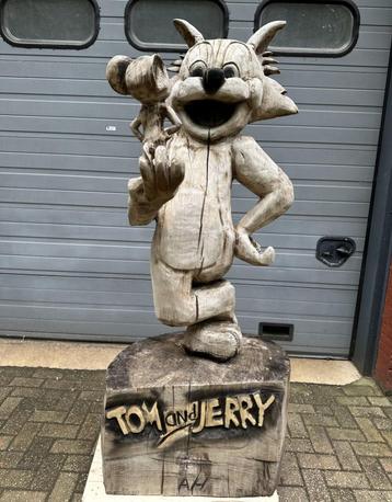 Levensgroot houtsnijwerk beeld kunstwerk Tom and Jerry beschikbaar voor biedingen
