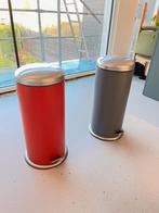 Vuilbak rood en grijs - 30 liter, Met pedaal, Gebruikt, Metaal, 30 tot 40 liter