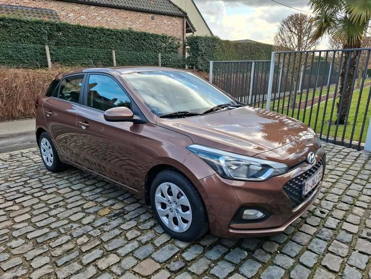 Hyundai I20 pour particuliers ** ( PAS POUR MARCHANDS ) **, Autos, Hyundai, Particulier, i20, Airbags, Air conditionné, Bluetooth