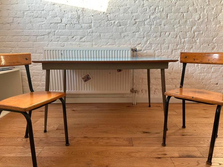 Retro formica kindertafel (tubax/blauw), Antiek en Kunst, Antiek | Meubels | Tafels, Ophalen