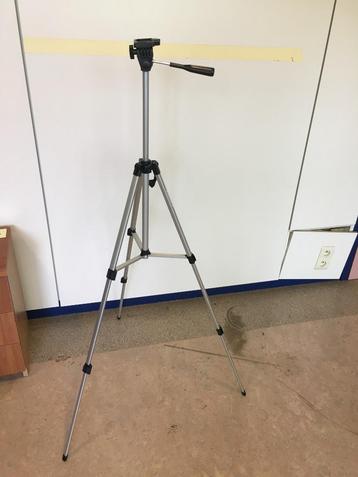 Camera statief voor digitale camera beschikbaar voor biedingen