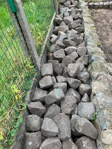 Lot kasseien (ongeveer 6m2) beschikbaar voor biedingen