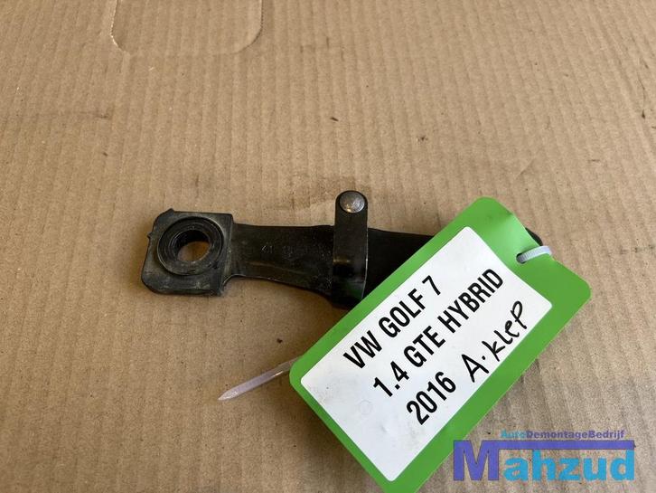 VW GOLF 7 Achterklep slot houder 2012-2019, Auto-onderdelen, Carrosserie, Volkswagen, Gebruikt, Ophalen of Verzenden