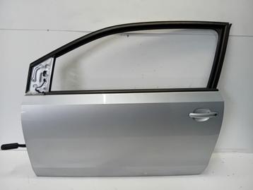 PORTIER LINKS VOOR Volkswagen Up! (121) (01-2011/11-2023) beschikbaar voor biedingen