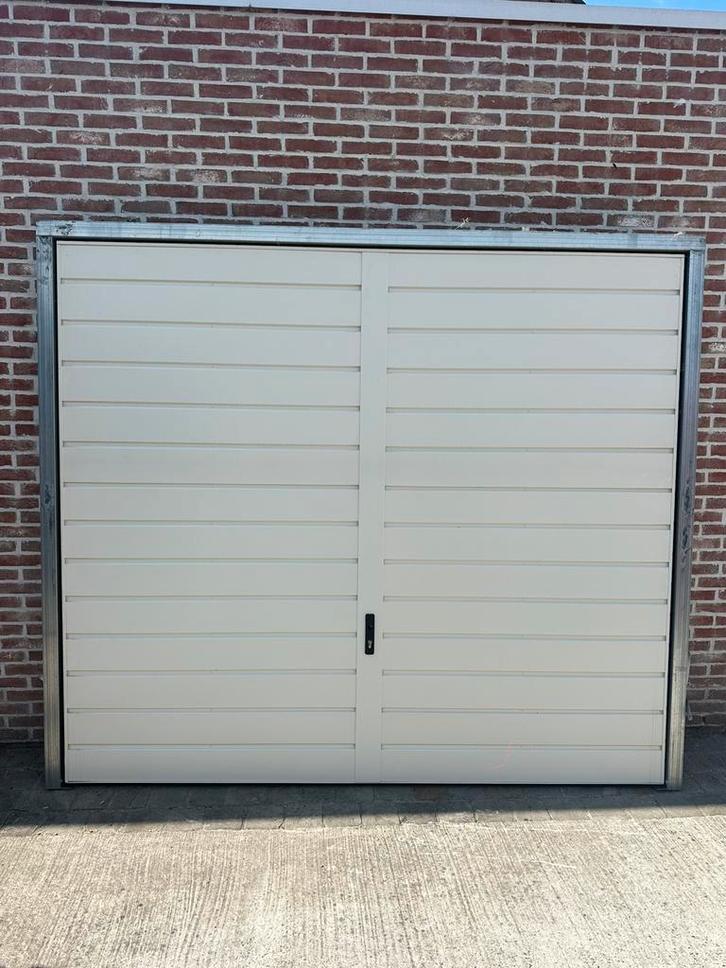 Nieuwe Kantelpoort, Immo, Garages en Parkeerplaatsen